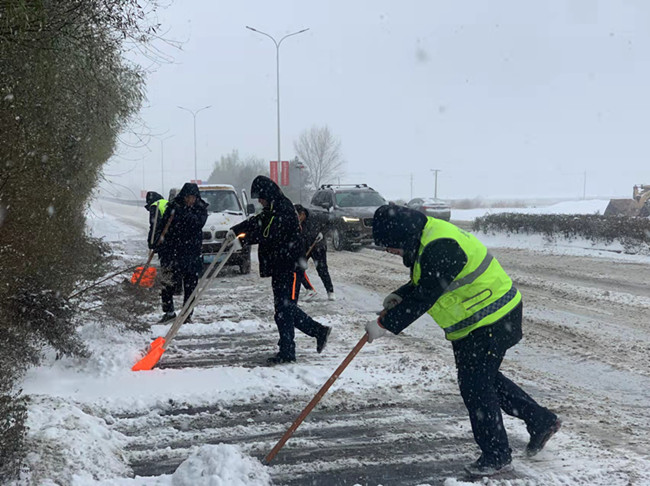 抗风雪、保畅通，好通战斗持续中