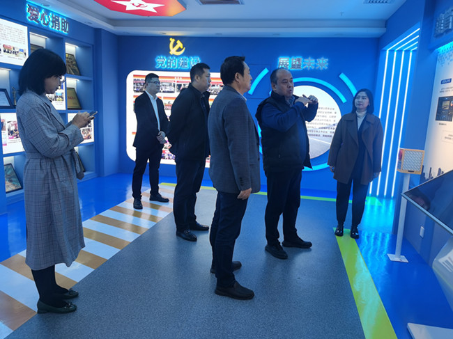 民盟西安市领导一行赴盟员企业中交通力调研
