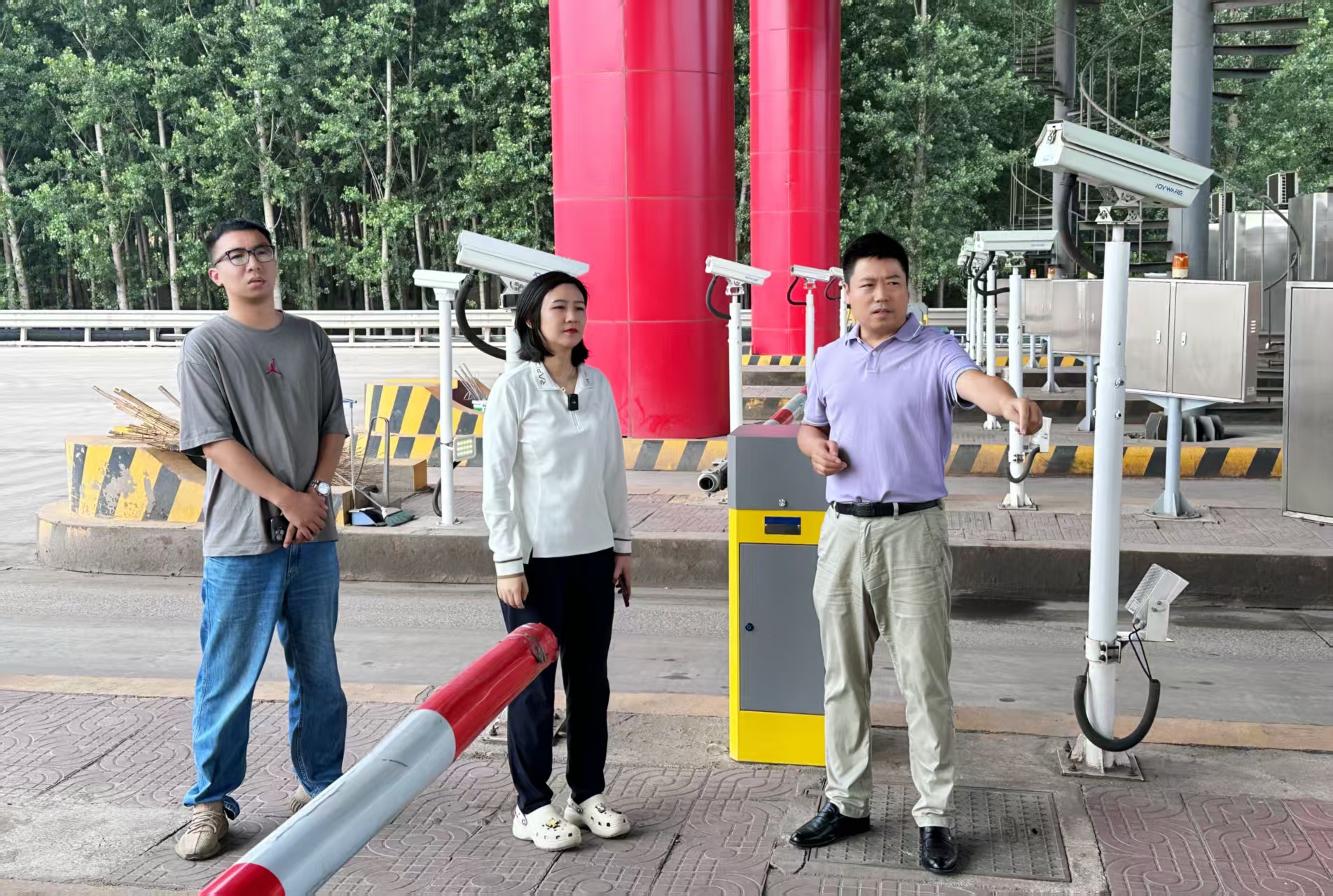 中交通力创始人孙忠弟、董事长孙洁琼赴河北通力督导工作，为企业高质量发展精准领航