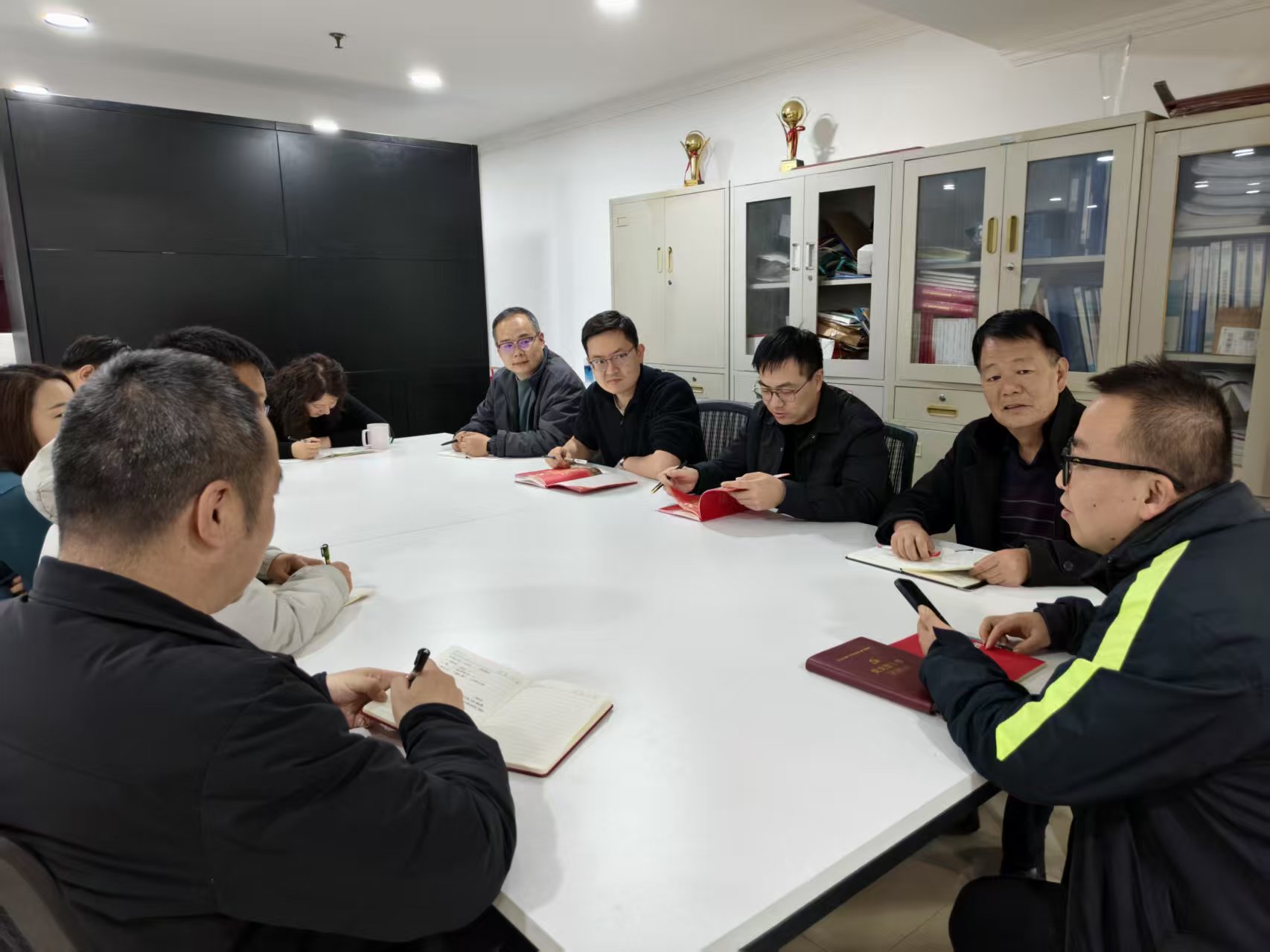 凝心铸魂强党性 担当实干促发展——岩土公司召开2025年度民主生活会