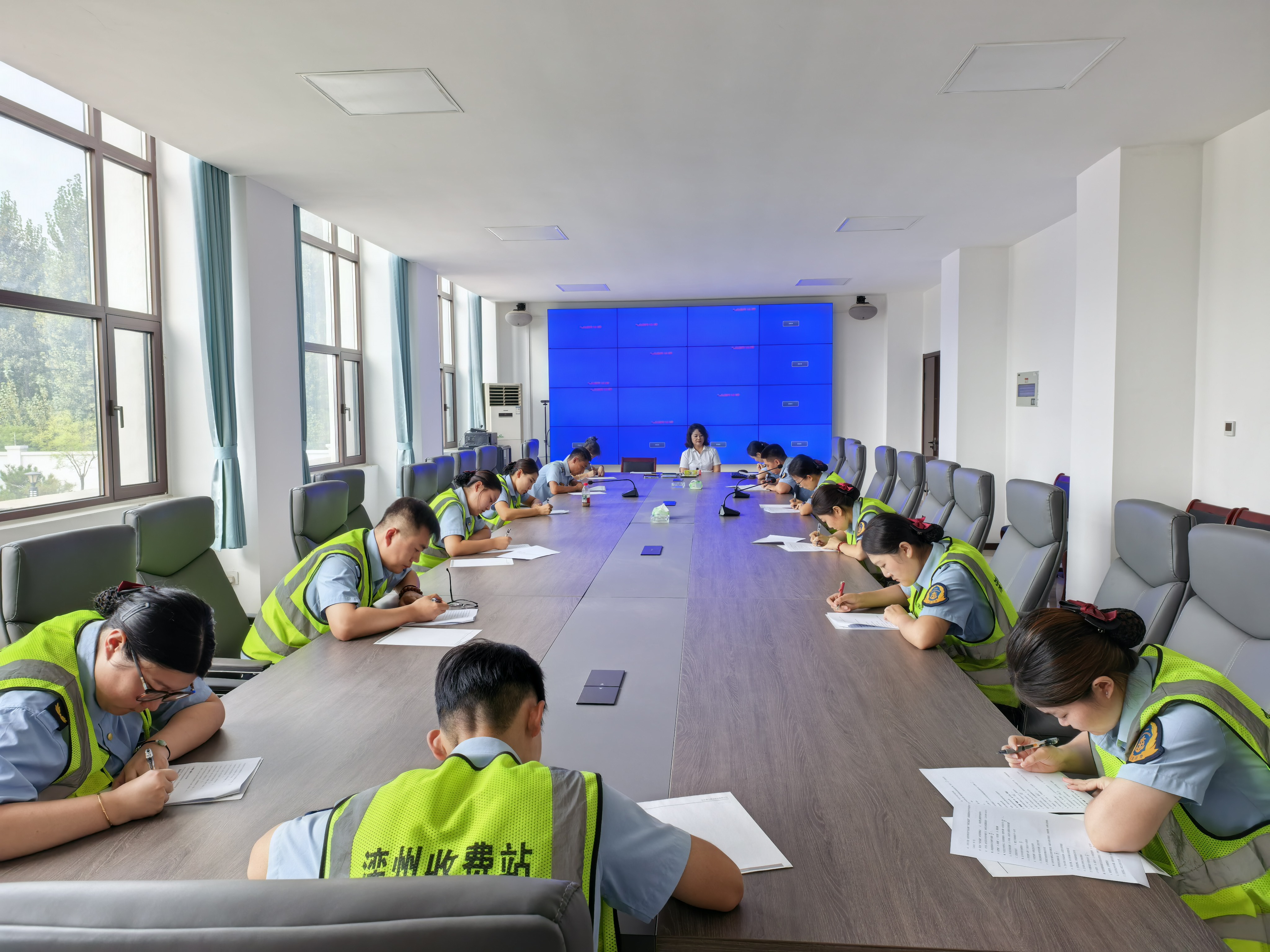 以考促学强本领|河北通力公路管理有限公司圆满完成收费员入职业务考试